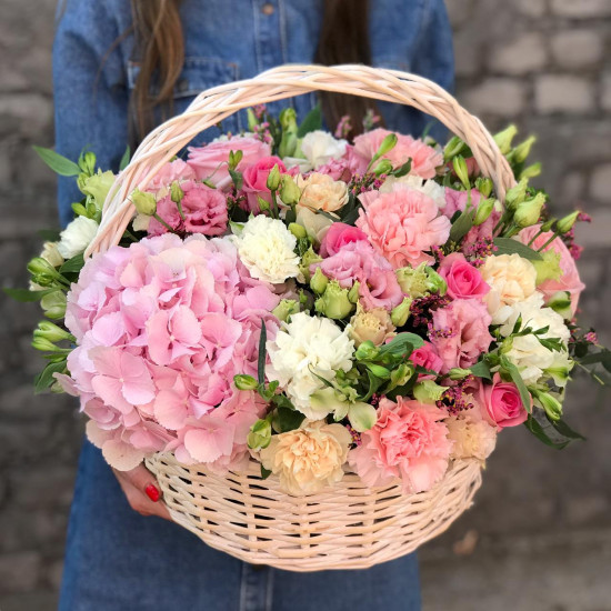 Пионовидная роза 4